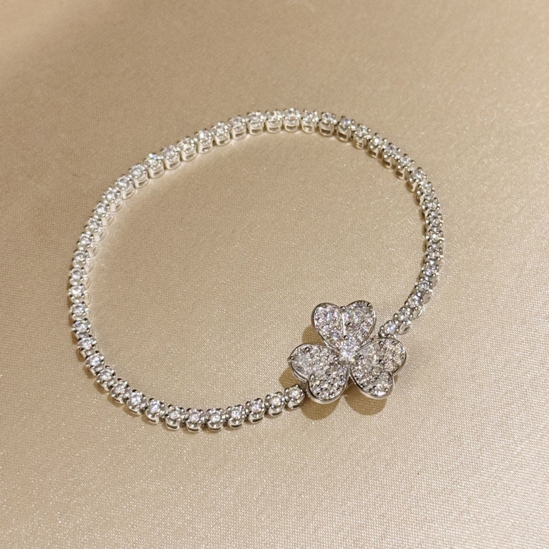 Vca Bracelets